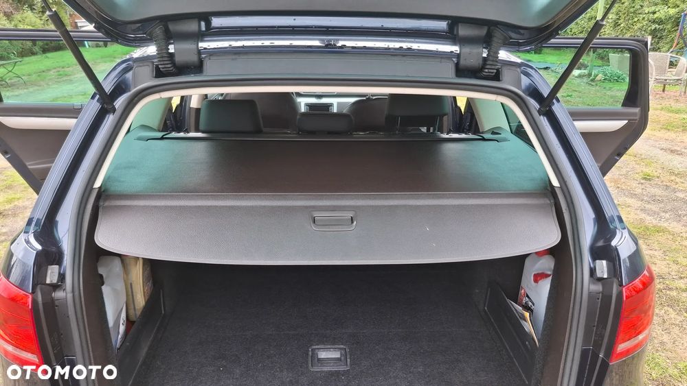 Volkswagen Passat 1.6 TDI Comfortline - 15