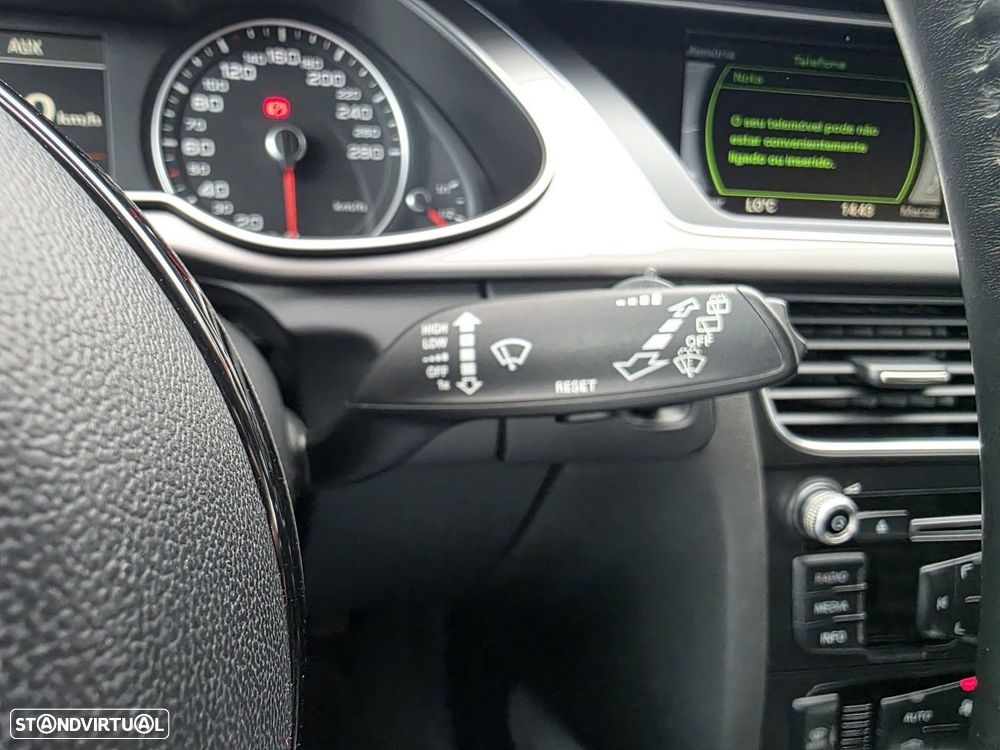 Audi A4 Avant 2.0 TDI Advance - 21