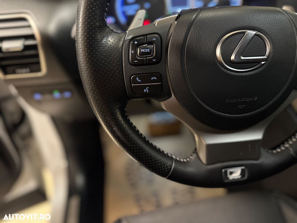 Lexus Seria NX 300h AWD F Sport - 15