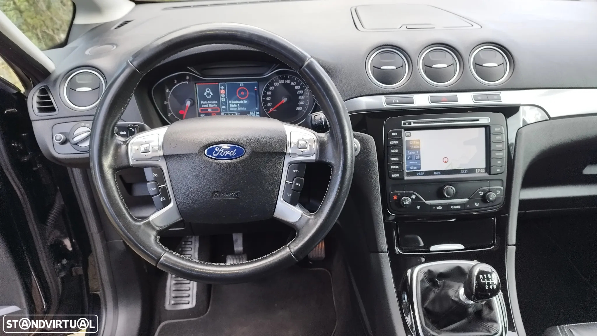 Ford S-Max 2.0 TDCi Titanium 7L 139g - 28
