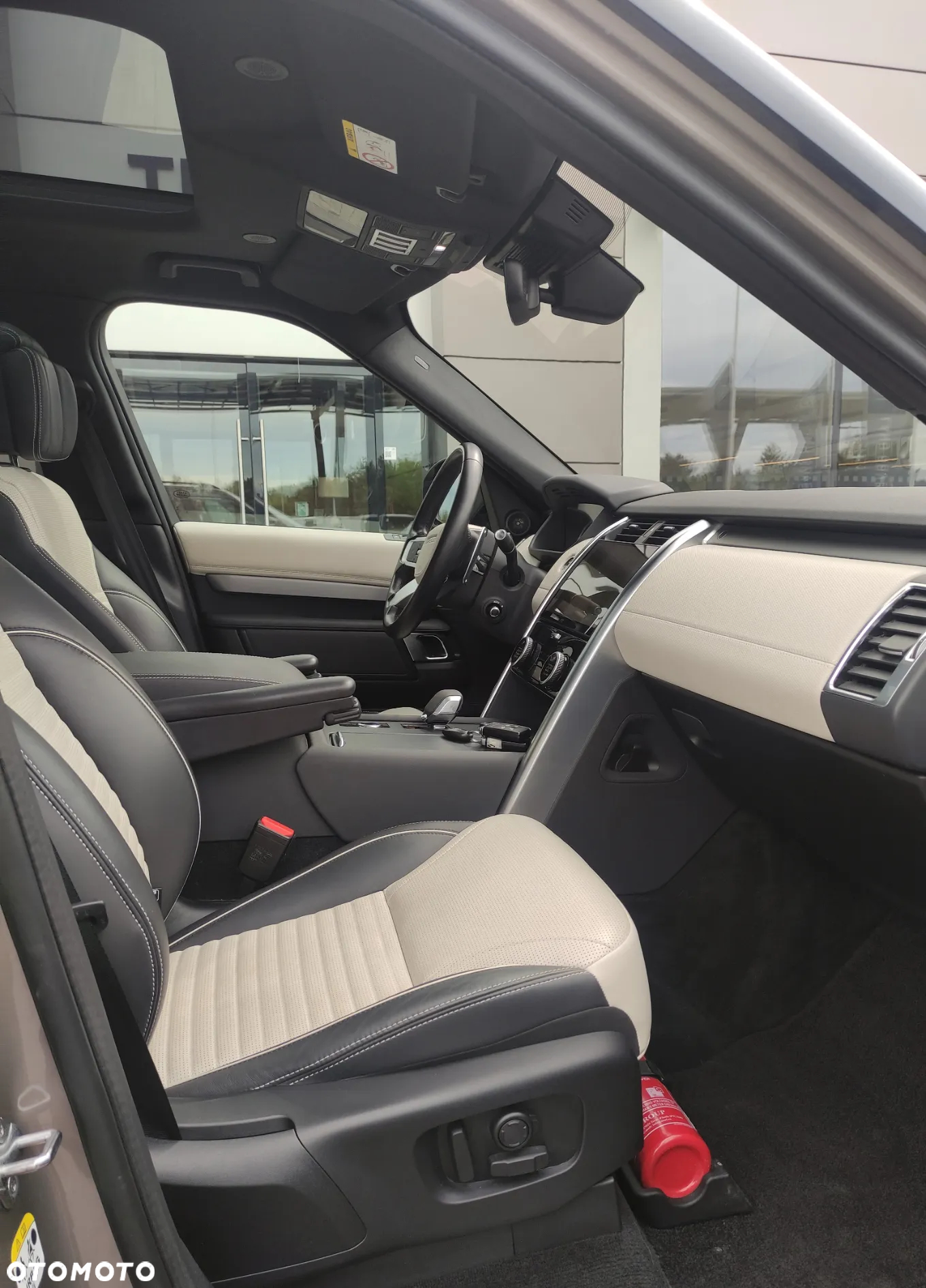 Land Rover Discovery - 3