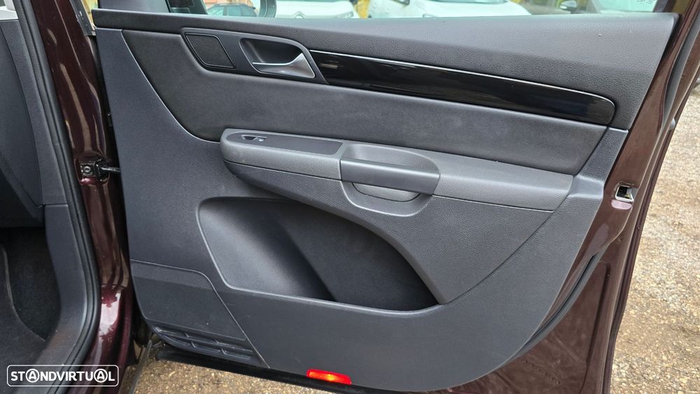 VW Sharan 2.0 TDI Highline DSG - 37