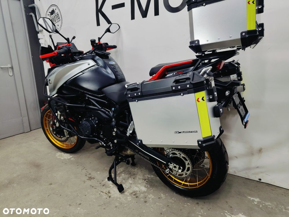 QJMOTOR 900 SX - 24