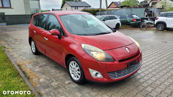 Renault Grand Scenic 2.0 16V 140 CVT Dynamique