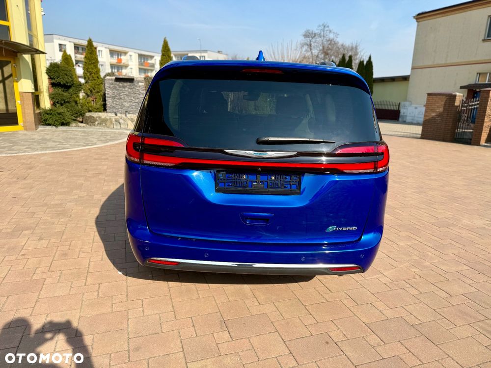 Chrysler Pacifica - 10