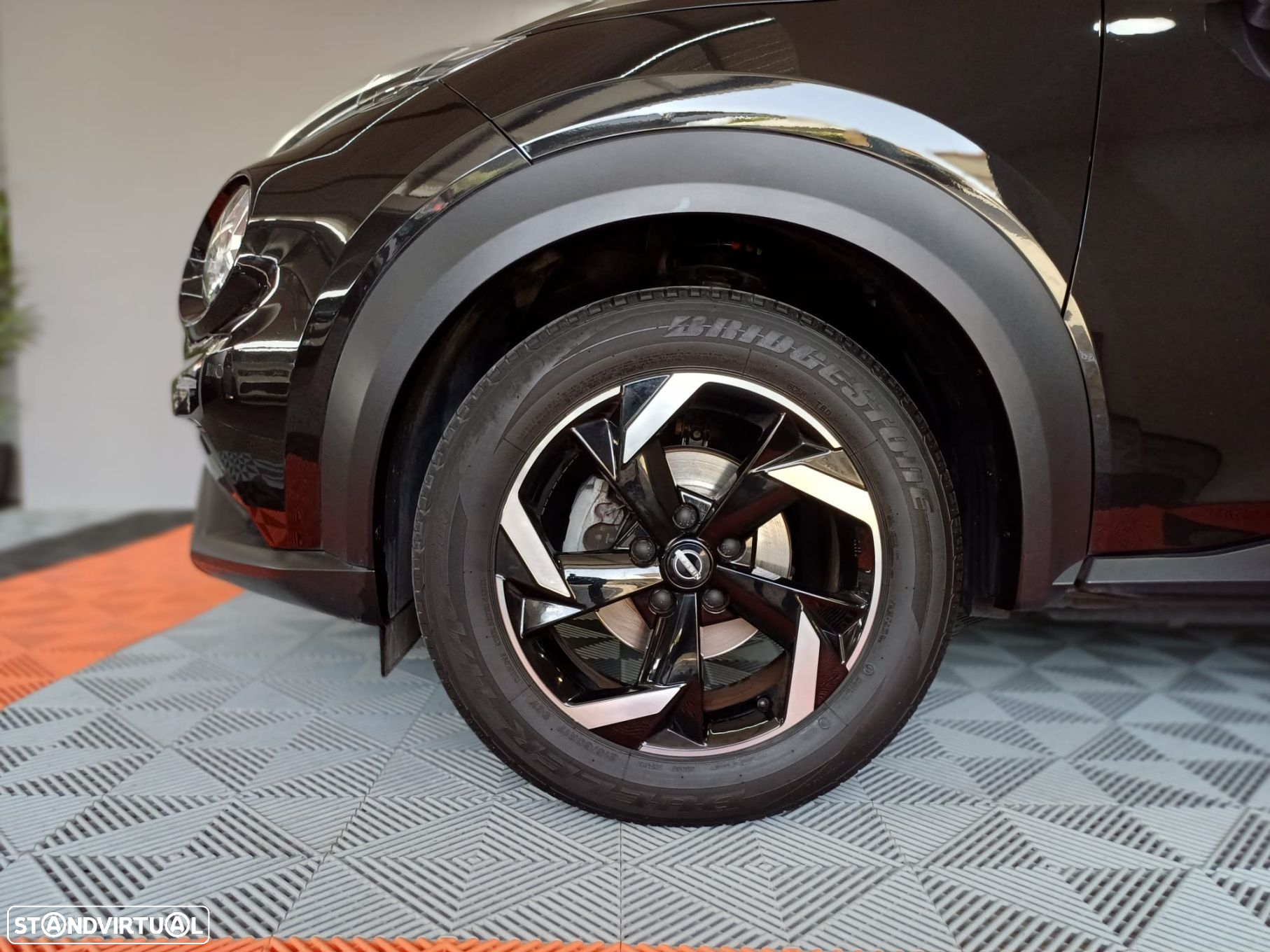 Nissan Juke 1.0 DIG-T N-Connecta DCT - 9