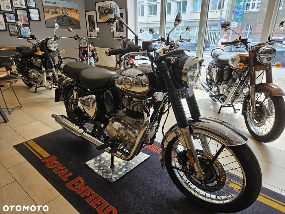 Royal Enfield Classic - 16