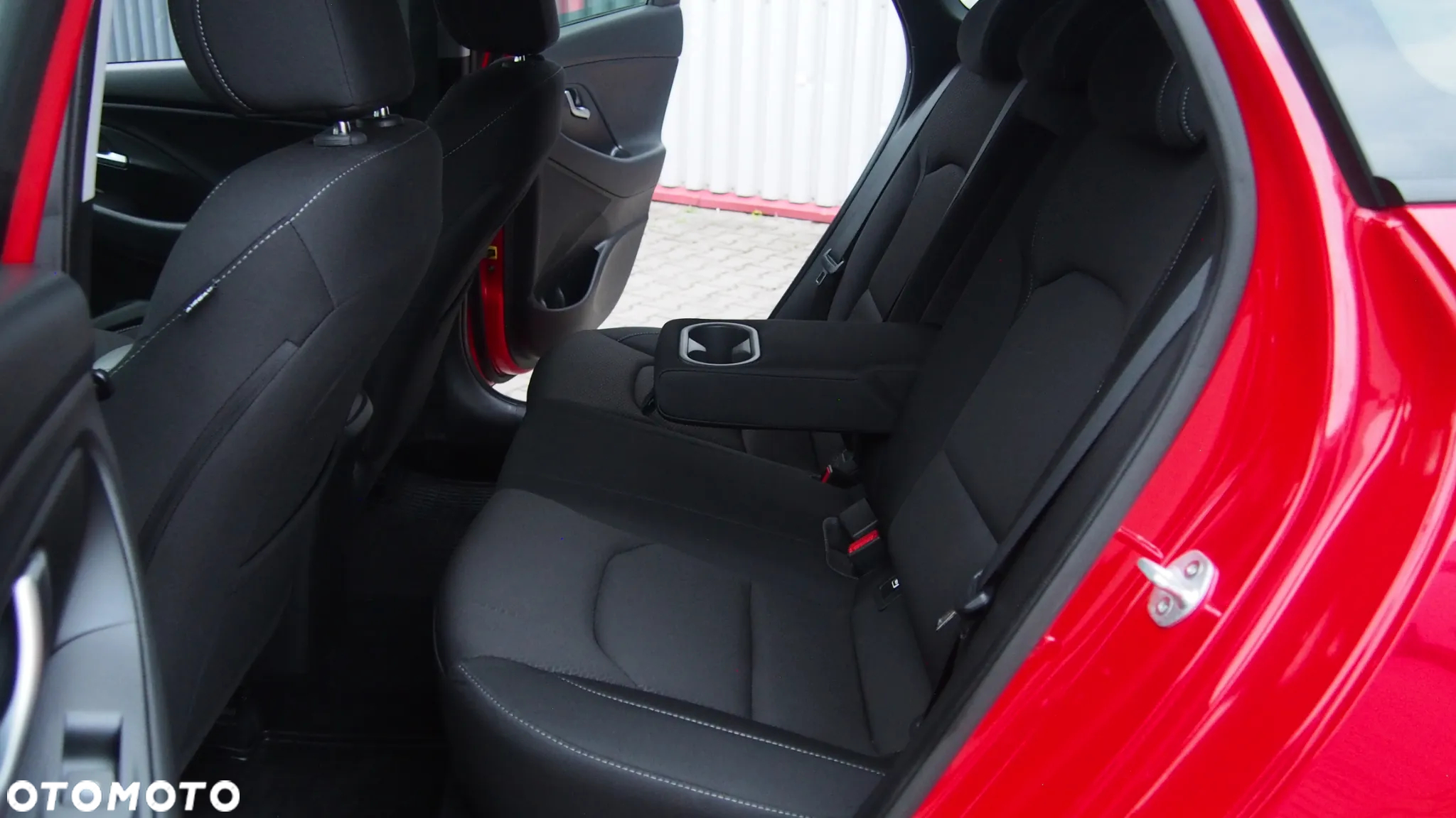 Hyundai i30 Kombi 1.6 CRDI DCT EDITION 30 - 19