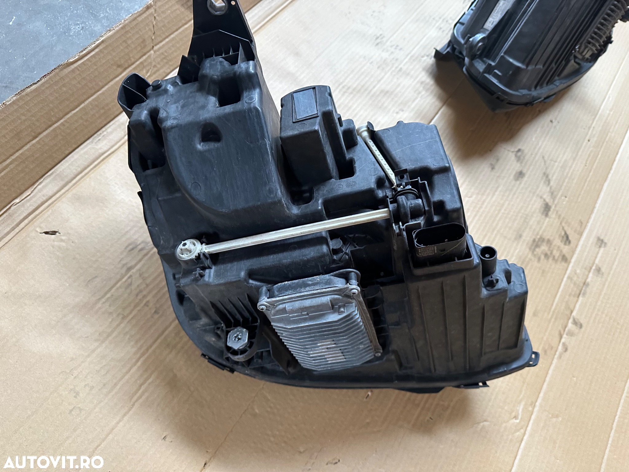 Far complet stanga si dreapta MERCEDES E-class W213 an 2016-2020 fara defecte cod A2139068903KZ, A2139069003KZ - 7