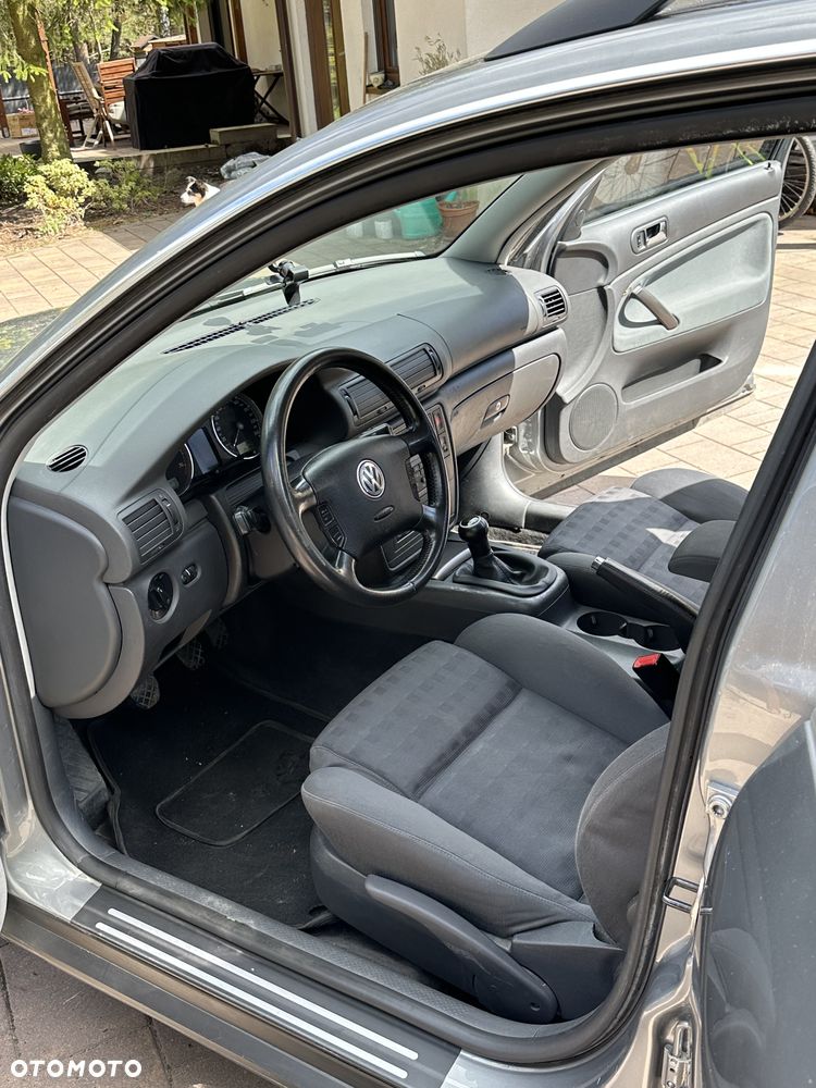 Volkswagen Passat 2.0 Comfortline - 10