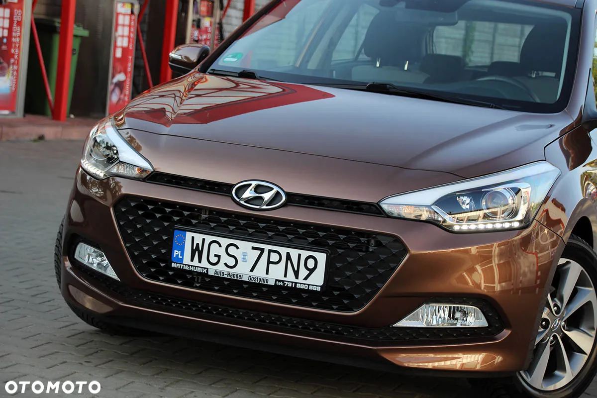 Hyundai i20 1.2 YES Gold - 16