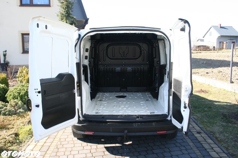 Opel Combo FV 23% Bdb. Stan techniczny i wizualny 100% Gwarancja Przebiegu na Piśmie - 7