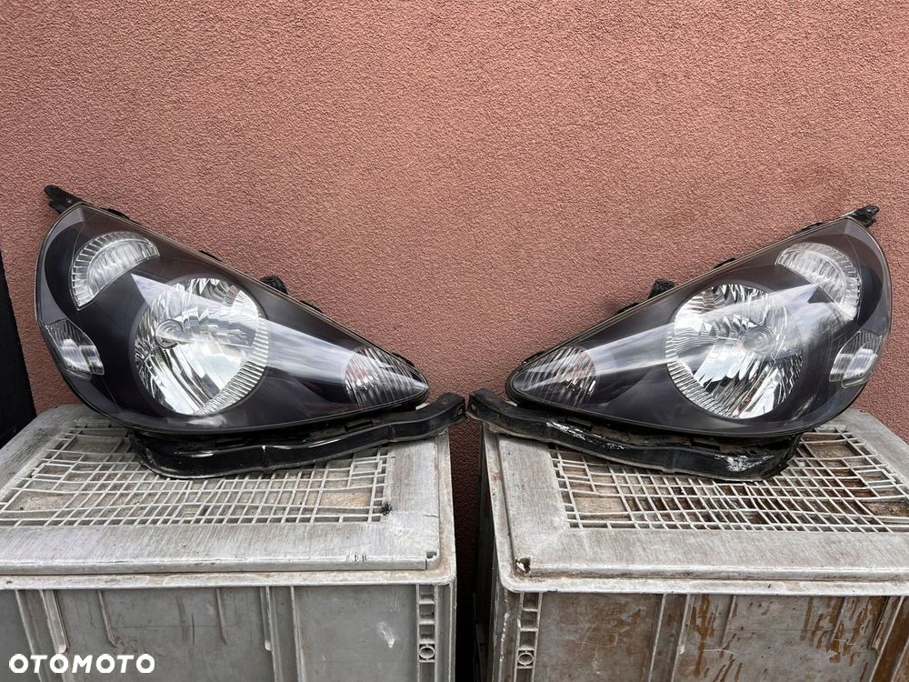 Lampa przednia HONDA JAZZ II KOMPLET EUROPA ORYGINALNE