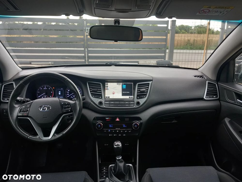Hyundai Tucson 1.7 CRDI BlueDrive Comfort 2WD - 10