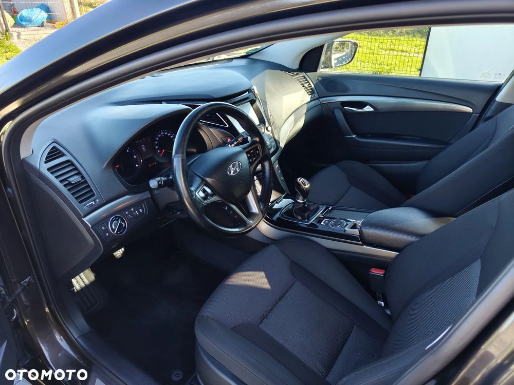 Hyundai i40 Kombi 1.7 CRDi Style - 17