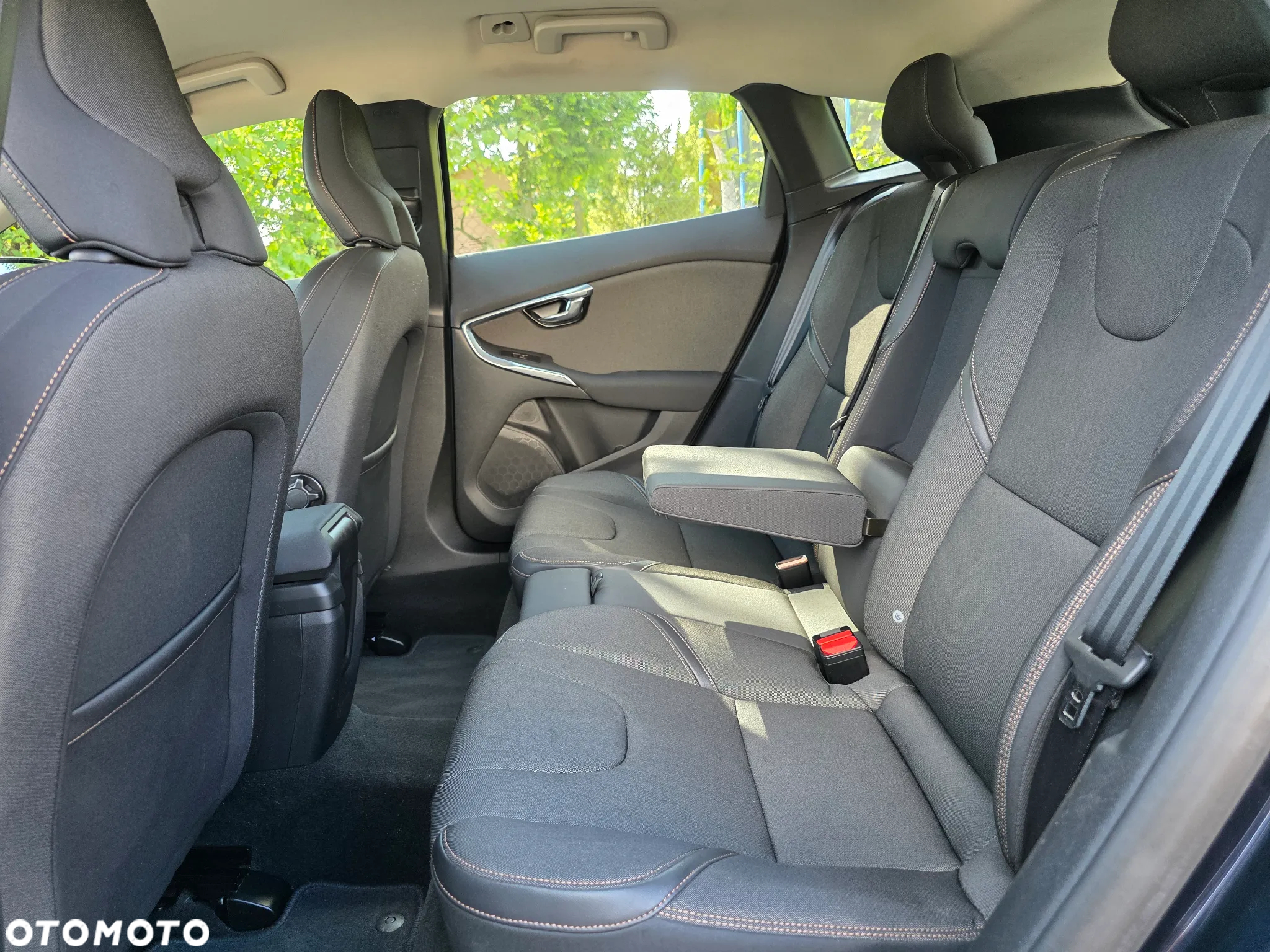 Volvo V40 Cross Country D2 Drive-E SCR Dynamic Edition - 31