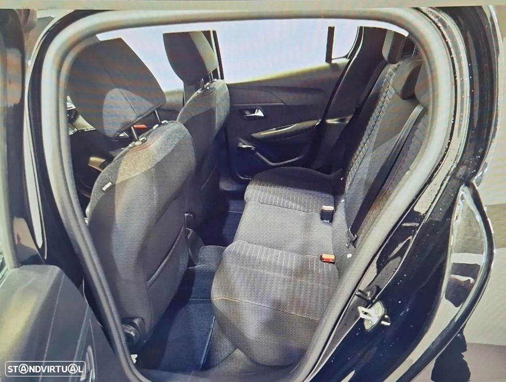 Peugeot 208 1.2 PureTech Active - 11