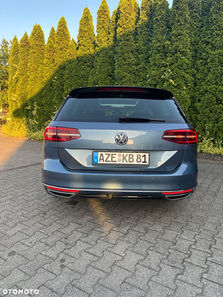 Volkswagen Passat 2.0 TDI SCR 4Mot DSG Highline - 9