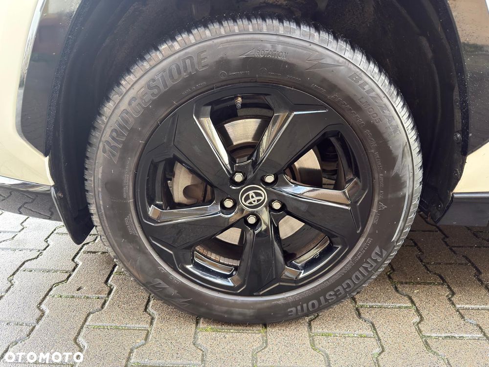 Toyota RAV4 - 40