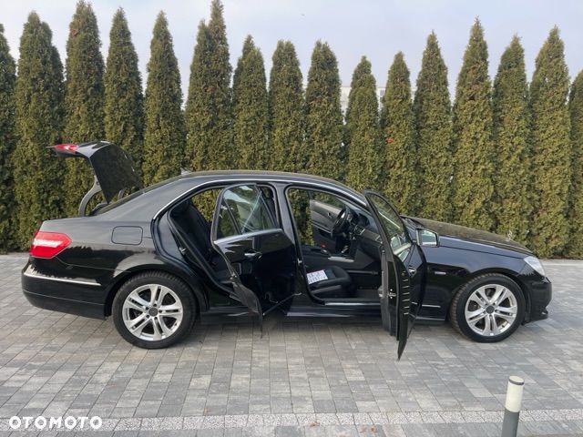 Mercedes-Benz Klasa E 250 CDI DPF BlueEFFICIENCY Automatik - 11