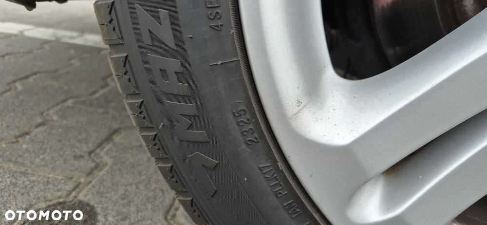 Mercedes-Benz Klasa E - 34