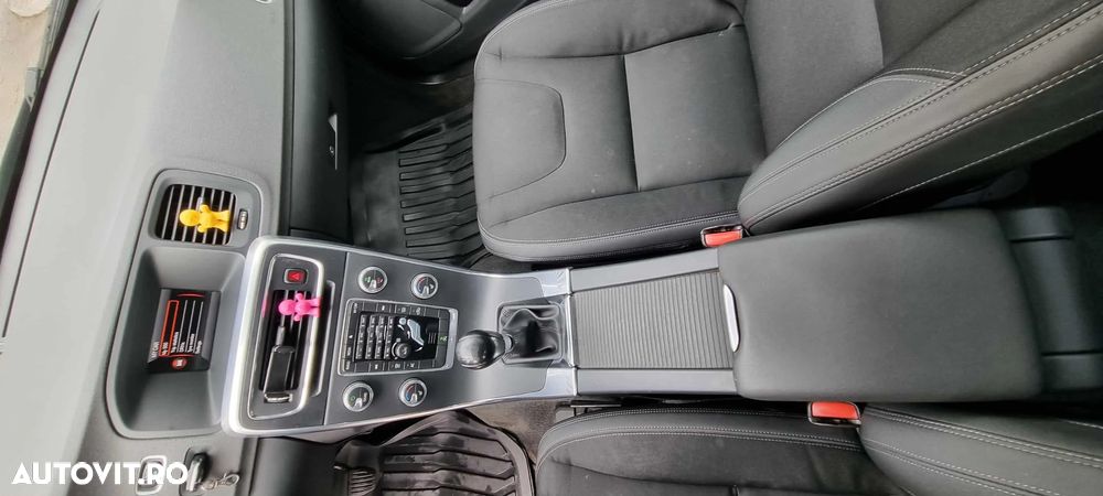 Volvo S60 D3 Start-Stop Momentum - 21