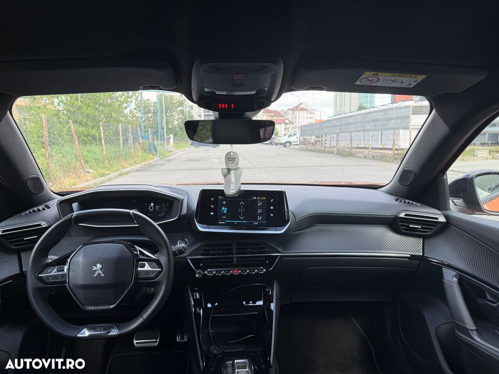 Peugeot 2008 50 kWh GT - 5
