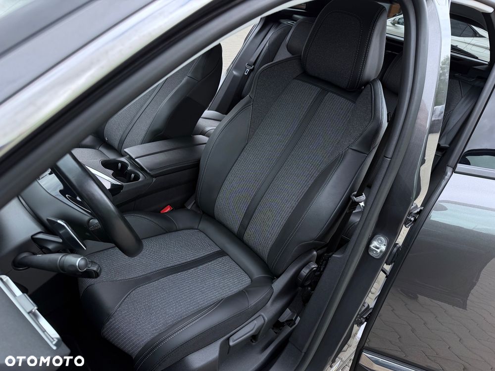 Peugeot 3008 BlueHDi 130 Stop & Start EAT8 Allure - 31