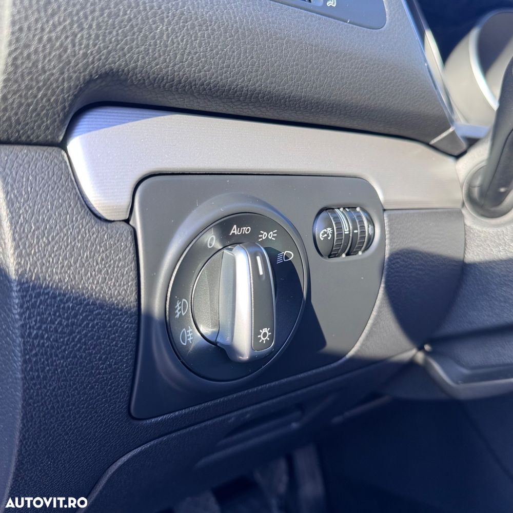 Volkswagen Golf 1.6 TDI DPF Team - 14