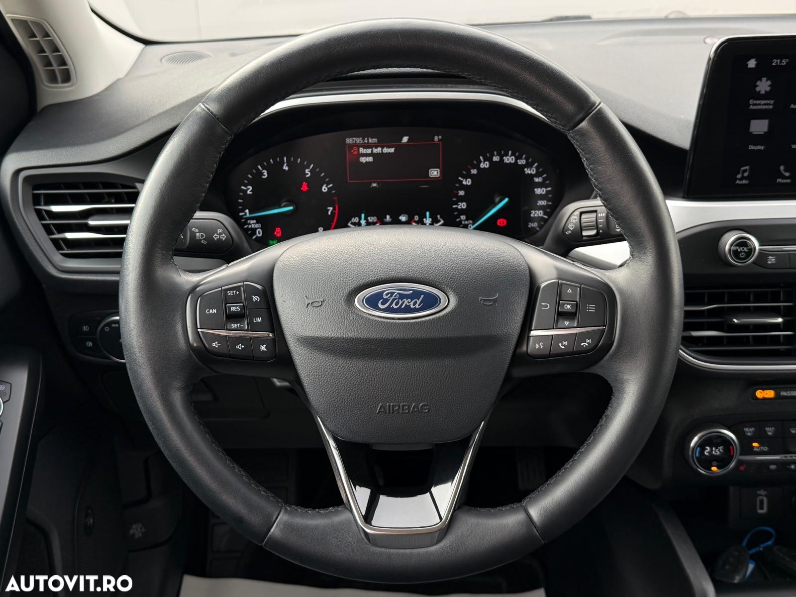 Ford Focus 1.0 EcoBoost Start-Stopp-System COOL&CONNECT DESIGN - 9