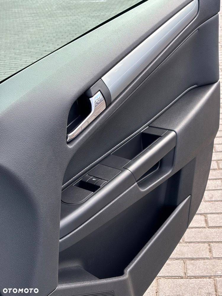 Opel Astra 1.9 CDTI Edition - 27