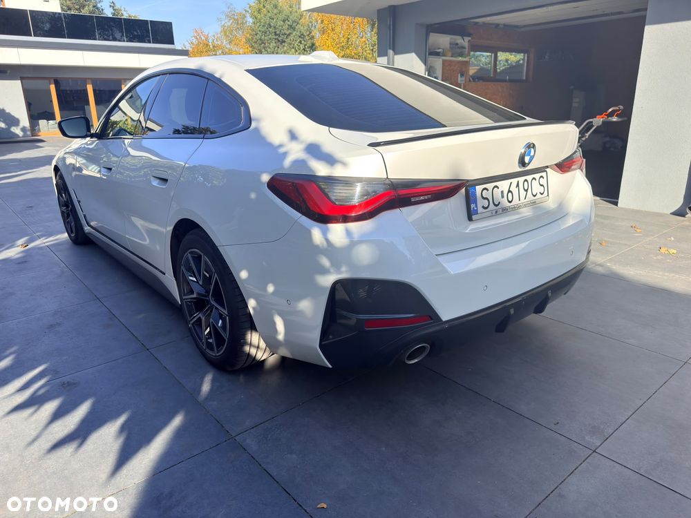 BMW Seria 4 2023 photo 3