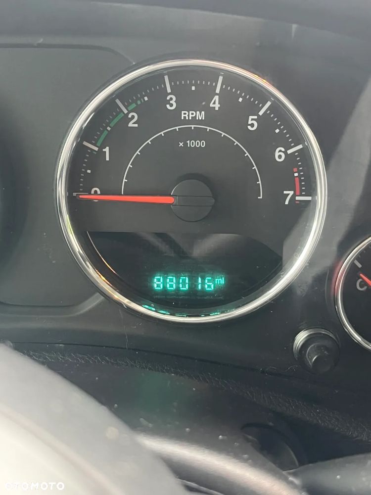 Jeep Wrangler 3.6 Unlim Sahara - 11