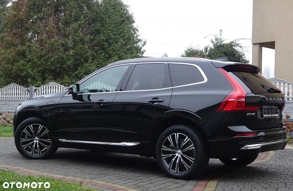 Volvo XC 60 T6 AWD Recharge Geartronic Inscription - 3