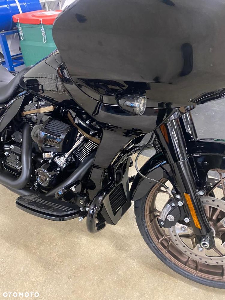 Harley-Davidson Touring Road Glide - 7