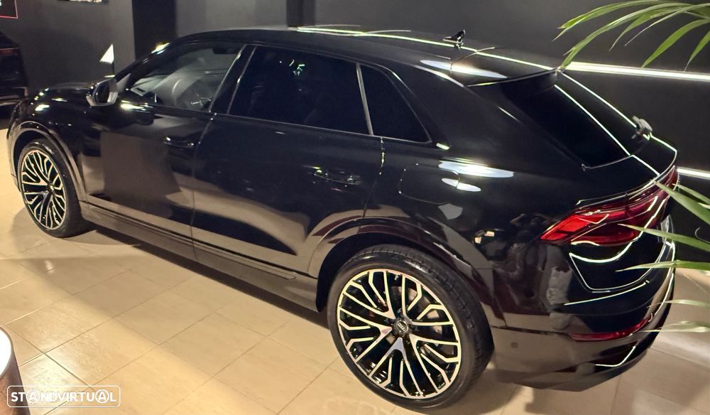 Audi Q8 60 TFSIe quattro S line Tiptronic - 4