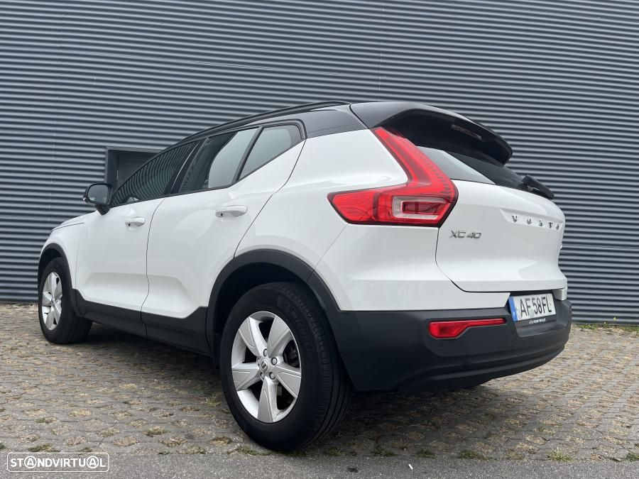 Volvo XC 40 1.5 T2 Momentum Geartronic - 15