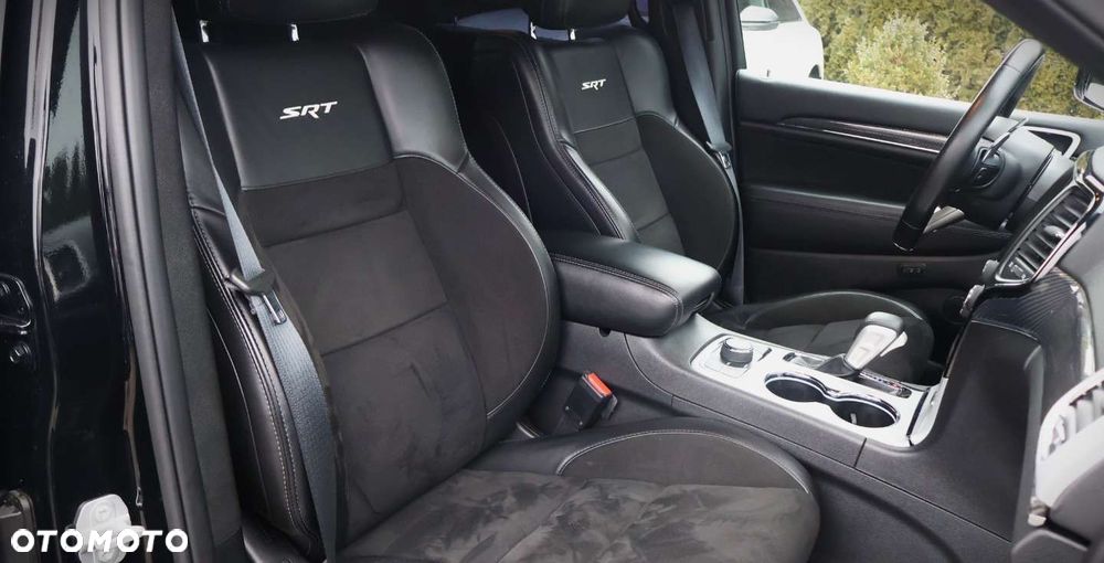 Jeep Grand Cherokee - 20