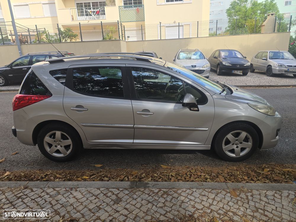 Peugeot 207 SW 1.4 Urban - 8