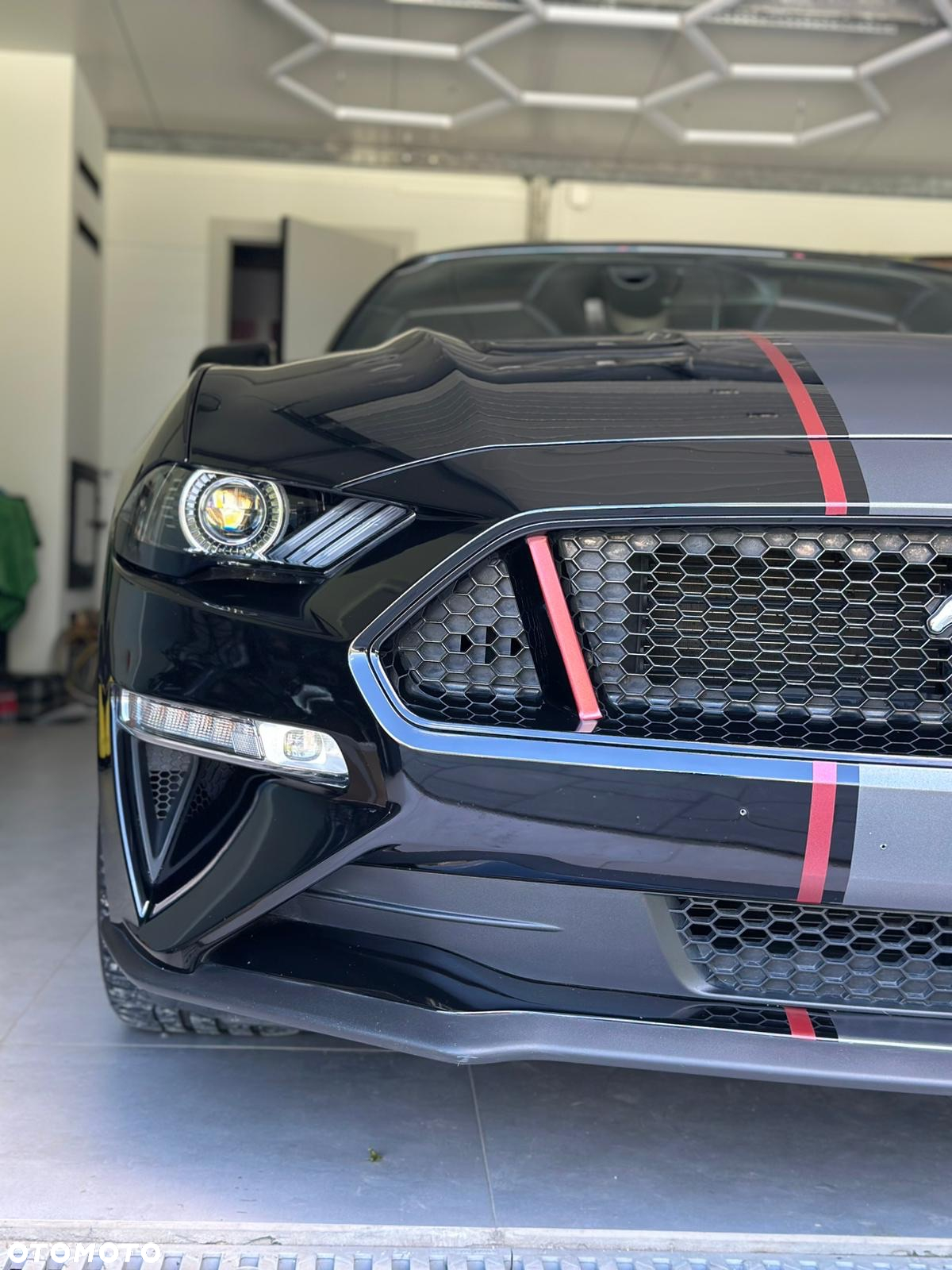 Ford Mustang 5.0 V8 GT - 2