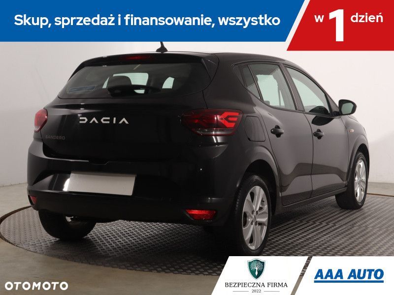 Dacia Sandero - 7