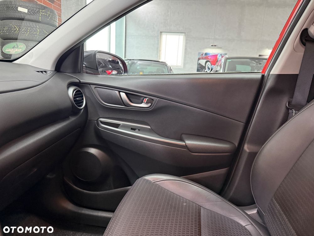 Hyundai Kona 1.6 T-GDI DCT 4WD Premium - 33