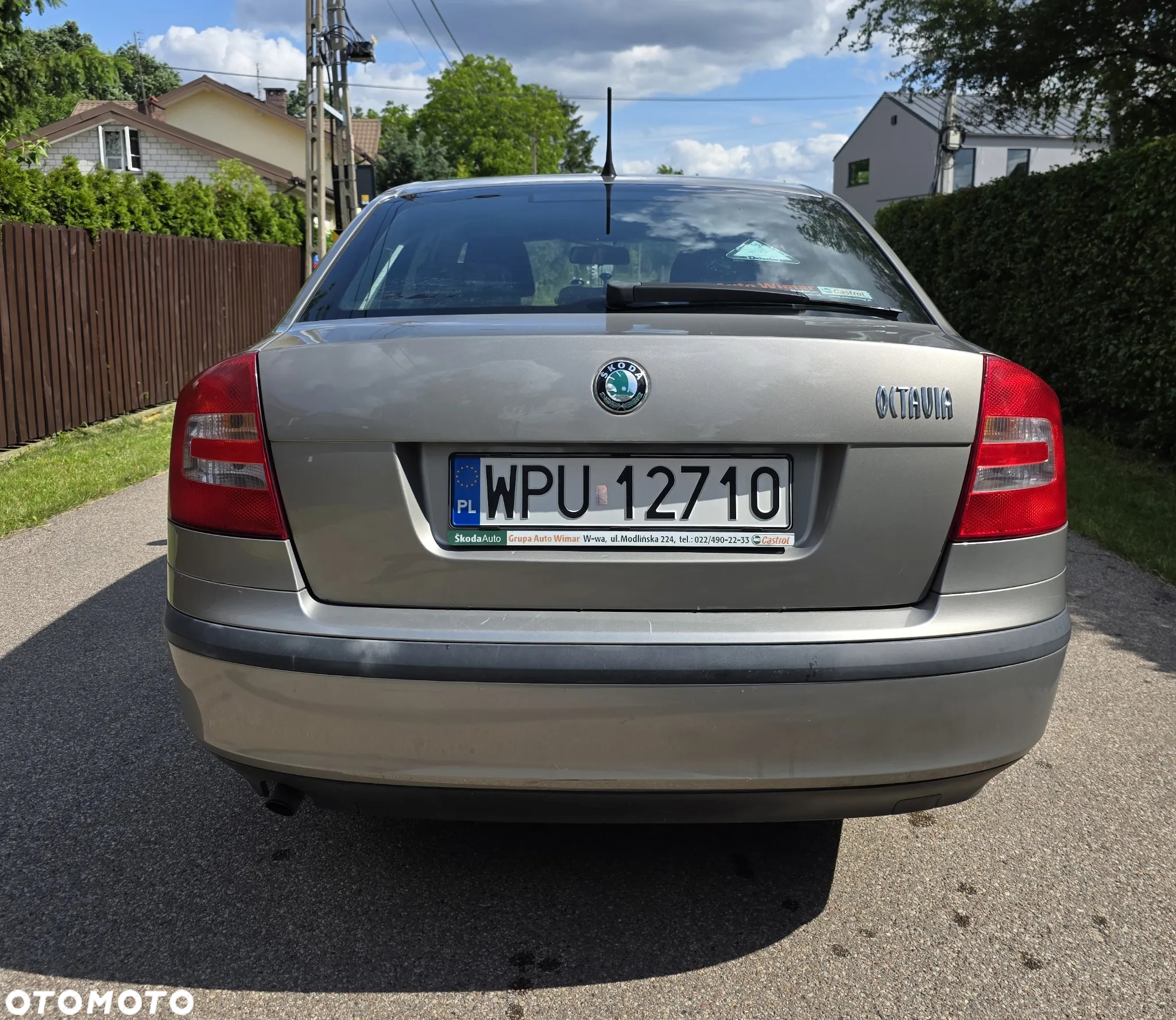 Skoda Octavia 1.6 Tour - 6