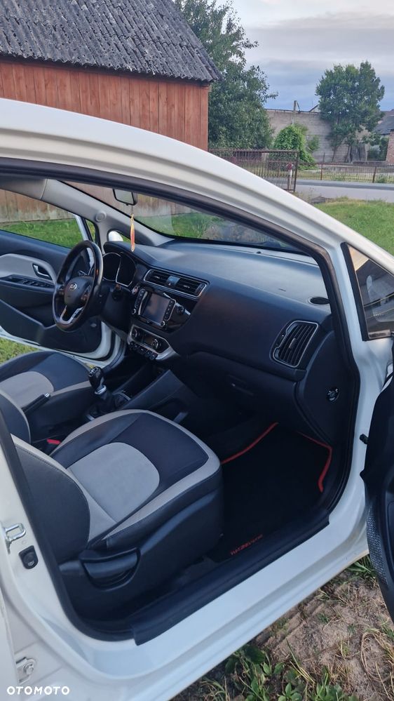 Kia Rio 1.4 Platinum Edition - 8