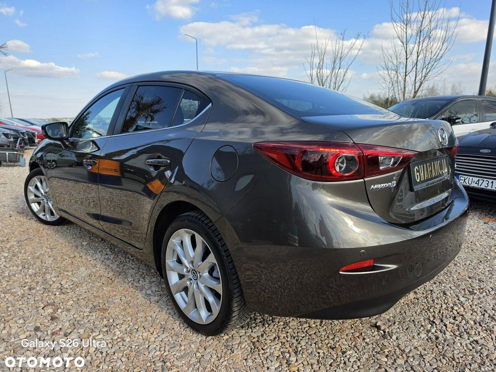 Mazda 3 - 10