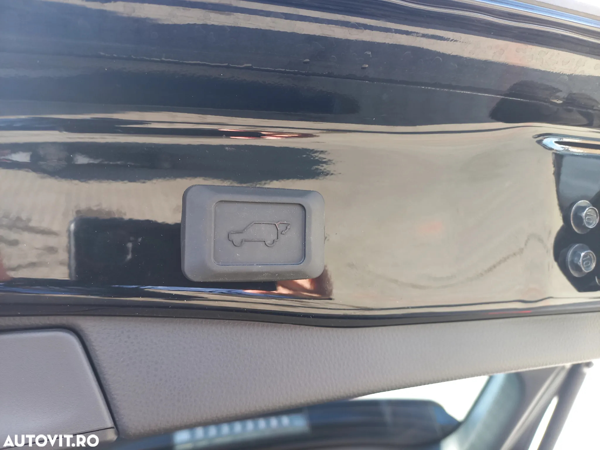 Toyota RAV4 2.5 Hybrid VVT-iE 4x4 Luxury - 10
