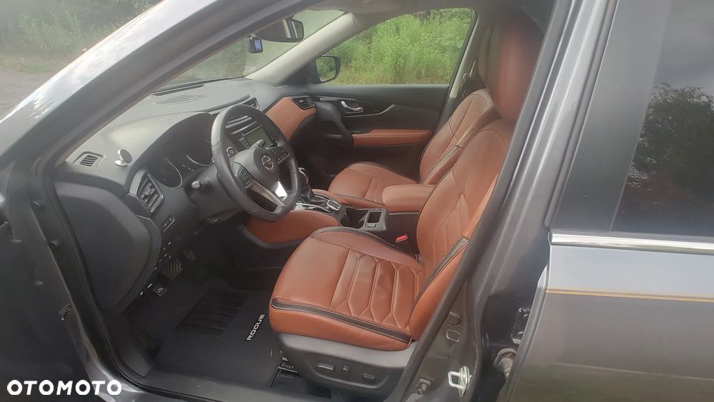 Nissan Rogue - 14
