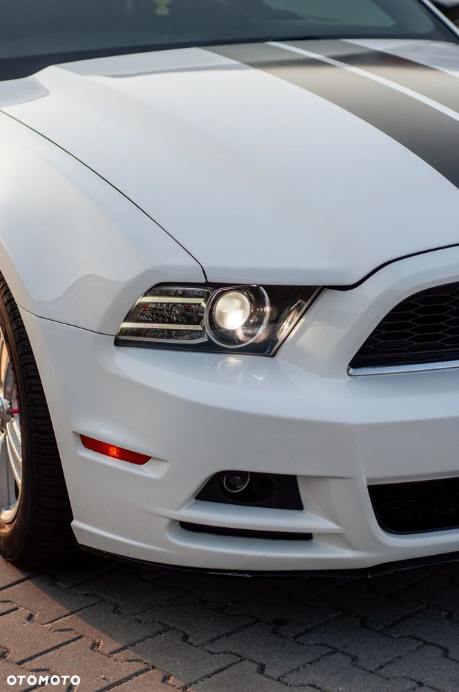 Ford Mustang 3.7 V6 - 12
