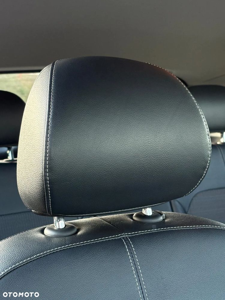 Kia Niro 1.6 GDI Hybrid L - 16