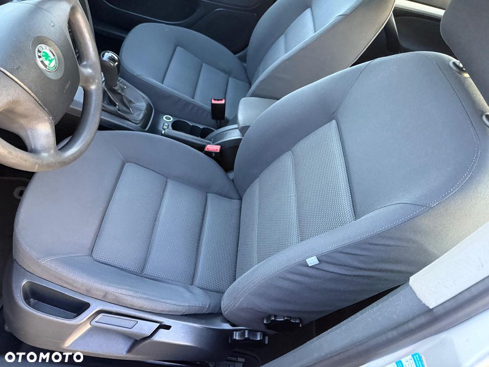 Skoda Octavia 1.6 Active - 17